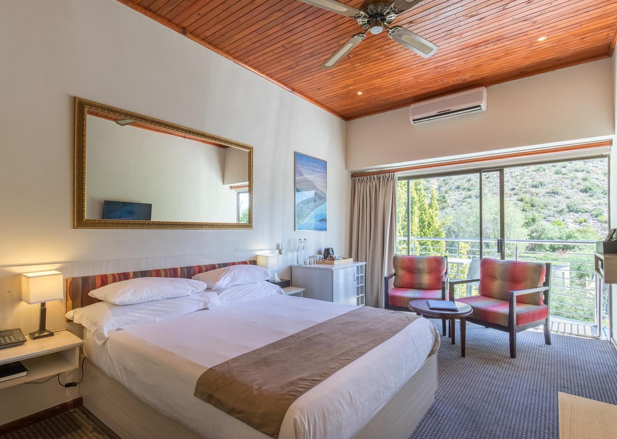 Avalon Springs By Dream Resorts Montagu Extérieur photo
