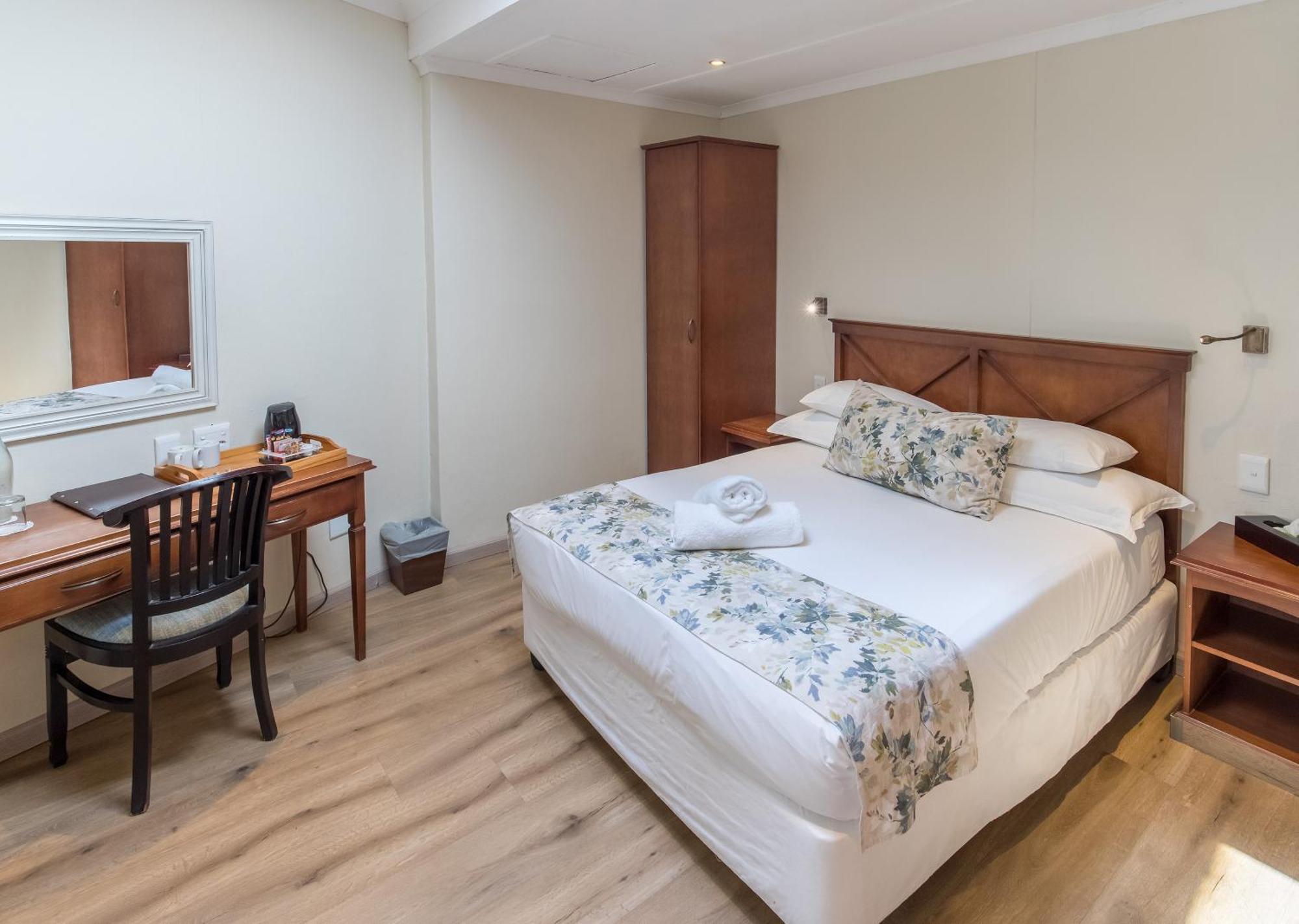 Avalon Springs By Dream Resorts Montagu Extérieur photo