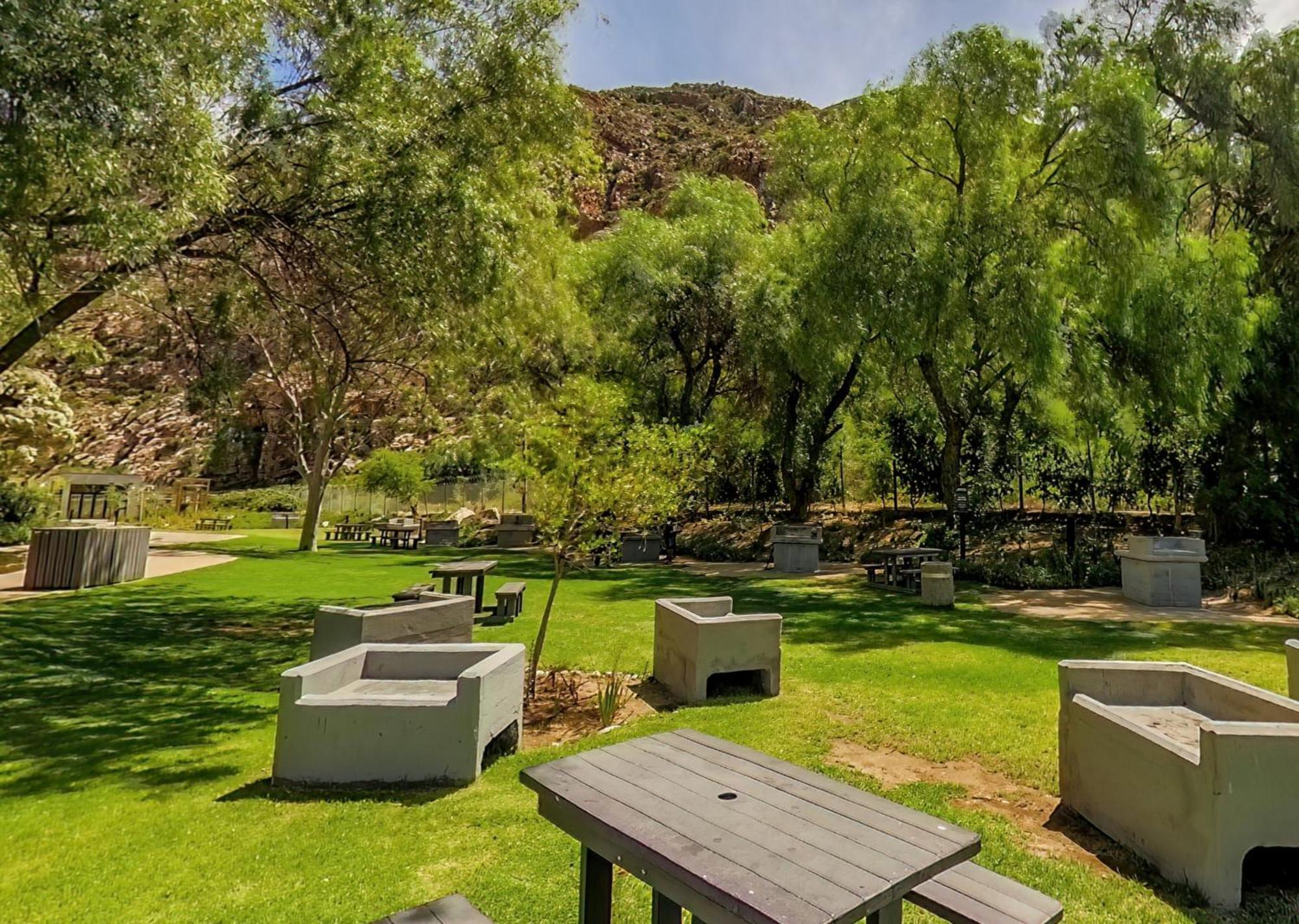 Avalon Springs By Dream Resorts Montagu Extérieur photo